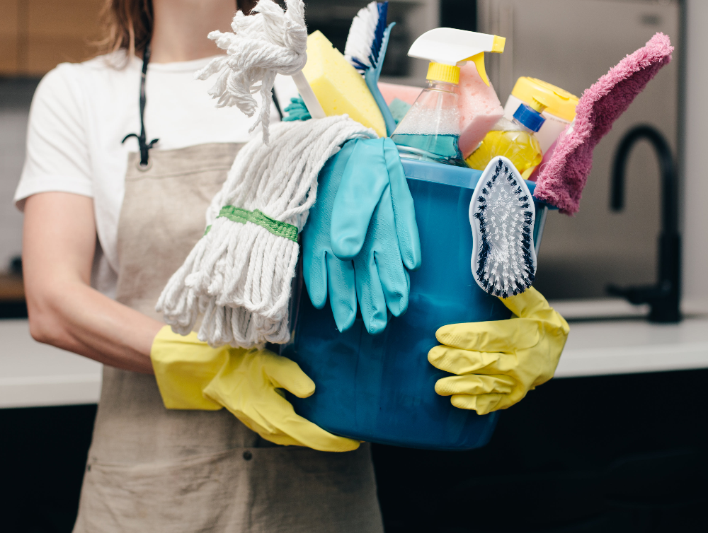 Et si vous faisiez le ménage en utilisant moins de plastique ?