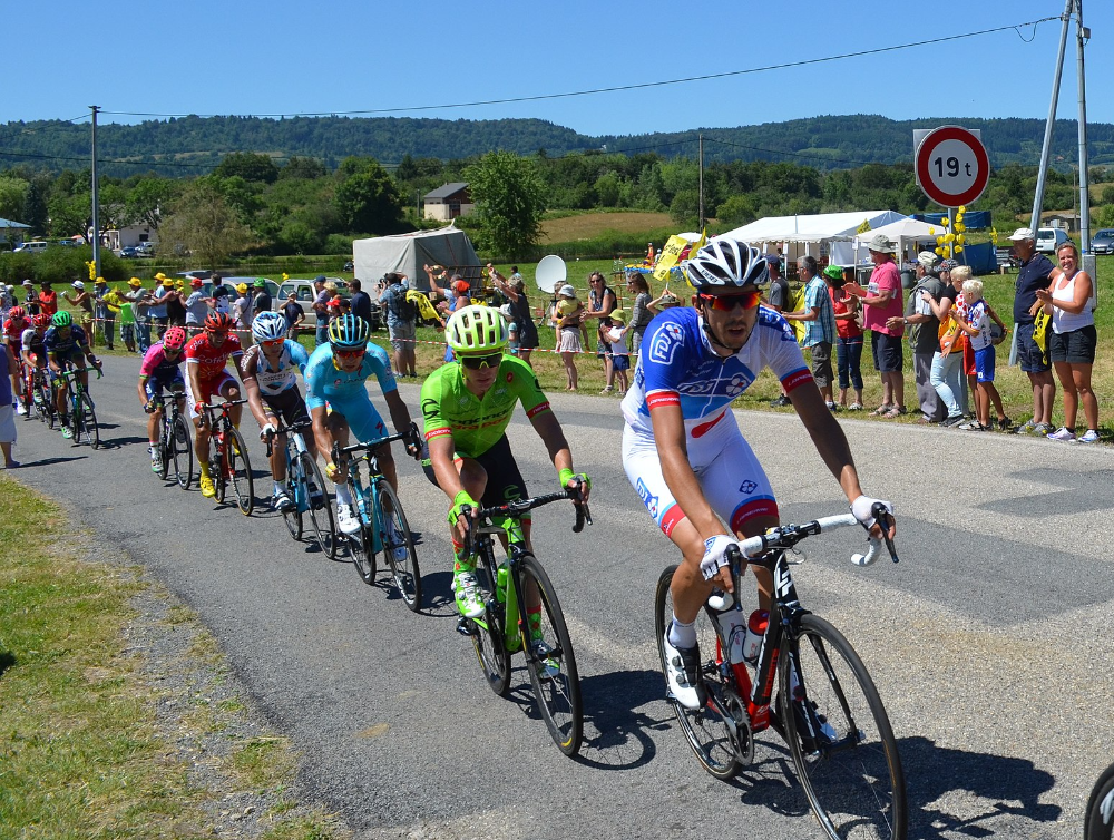 Actualité : Pendant le Tour de France, votre service à la personne à Roanne se charge du ménage !