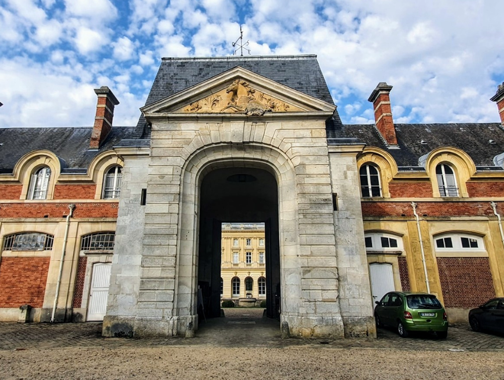 Actualité : La 8eme édition du salon du livre de Vernon au Château de Bizy