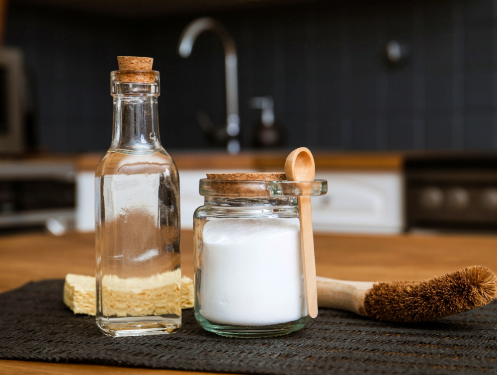 Actualité : Vinaigre blanc : votre allié naturel pour le ménage à Laval