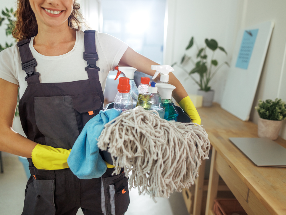 Photo de la dernière actualité - Femme de ménage à domicile : nos conseils pour plus d’efficacité