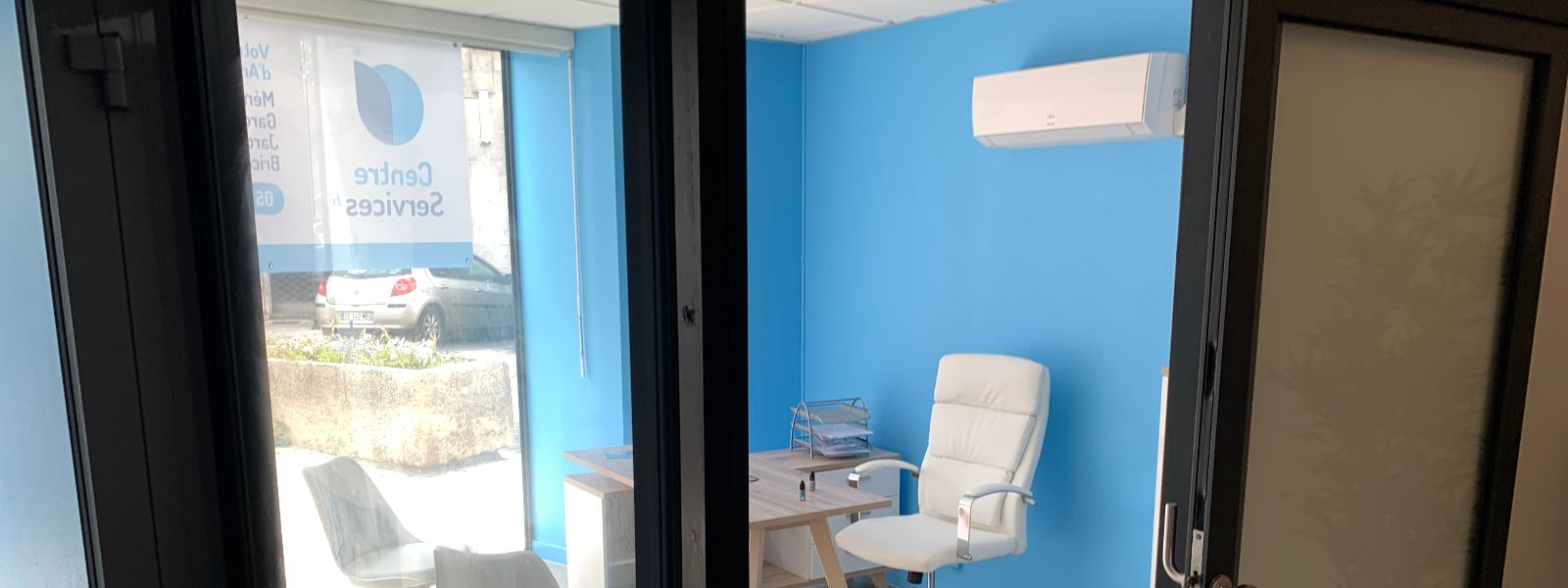 photo intérieure de l'agence de Angoulême