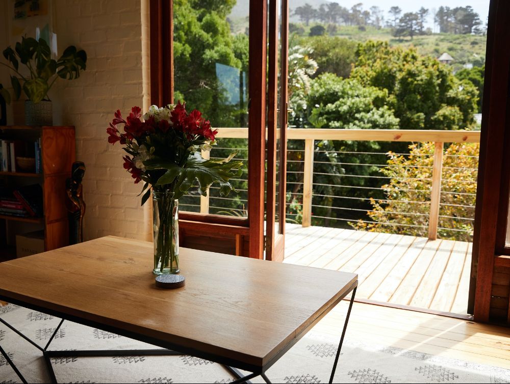 Nettoyage de votre balcon : nos astuces simples et naturelles !