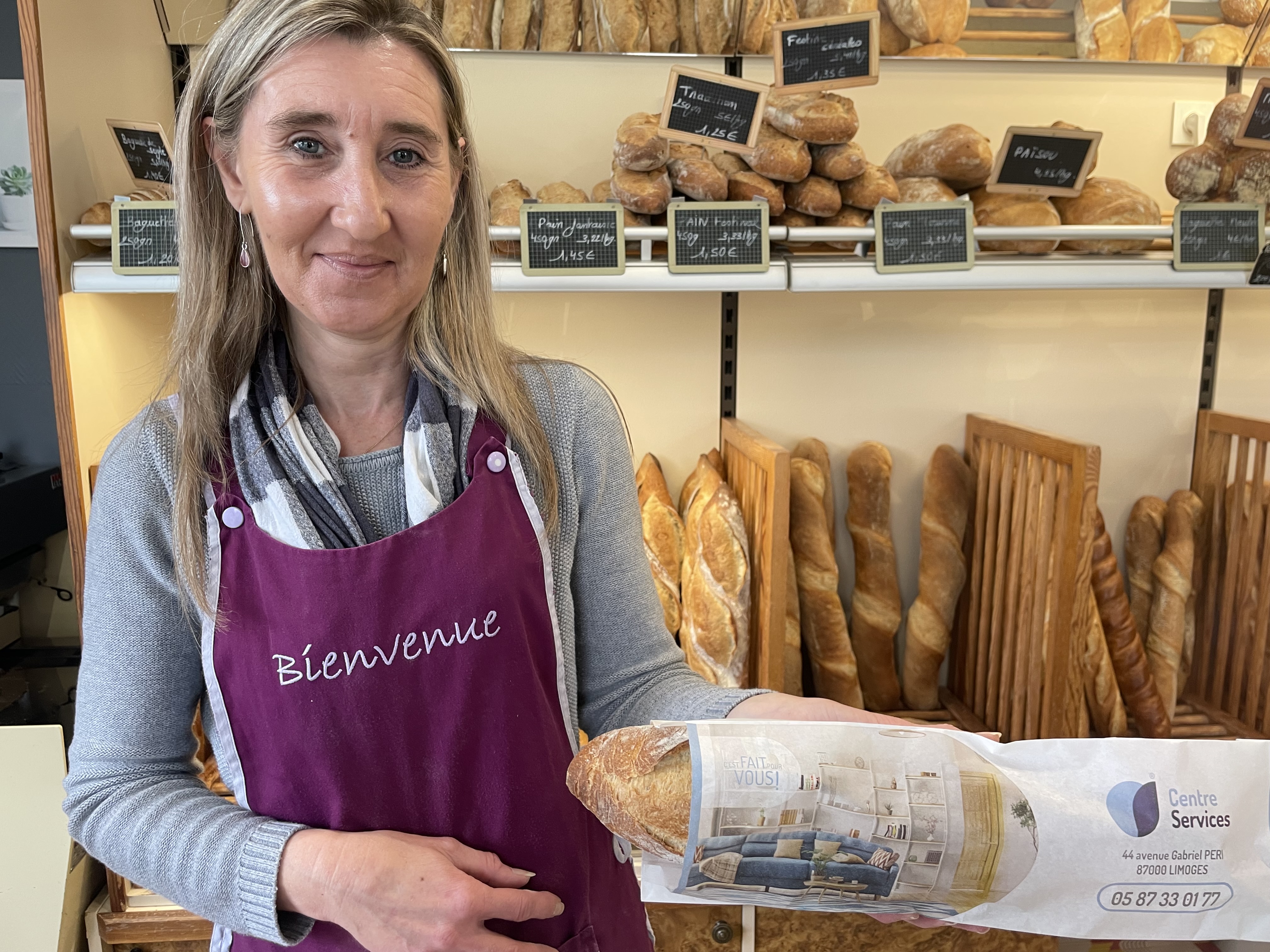 Centre Services Limoges offre des sacs à pain pour une communication utile et de proximité !