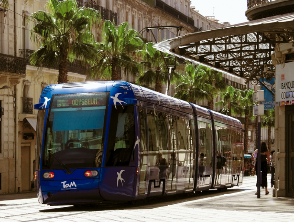 Profitez des économies avec le bus gratuit pour vous offrir un service de menage à Montpellier