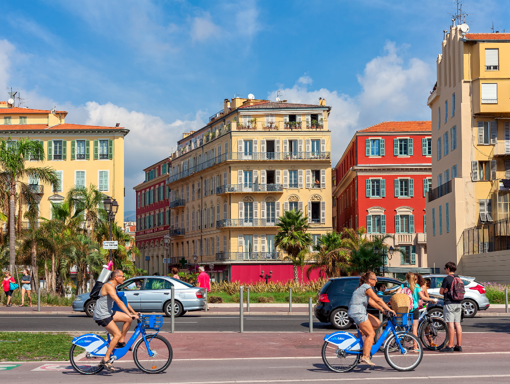 Découvrir la ville à vélo sans se soucier du ménage à Nice