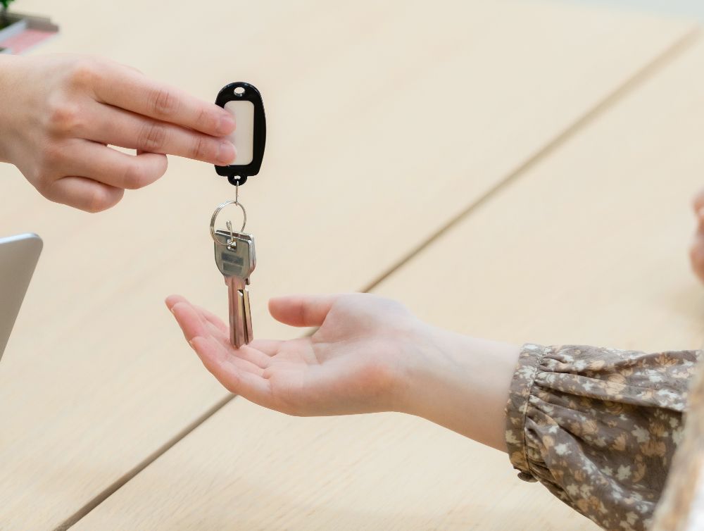 Image de l'actualité Est-ce que je dois laisser mes clés à ma femme de ménage ?
