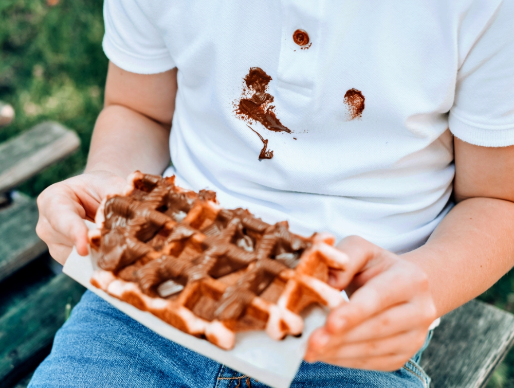 Comment nettoyer efficacement et rapidement une trace de chocolat ?