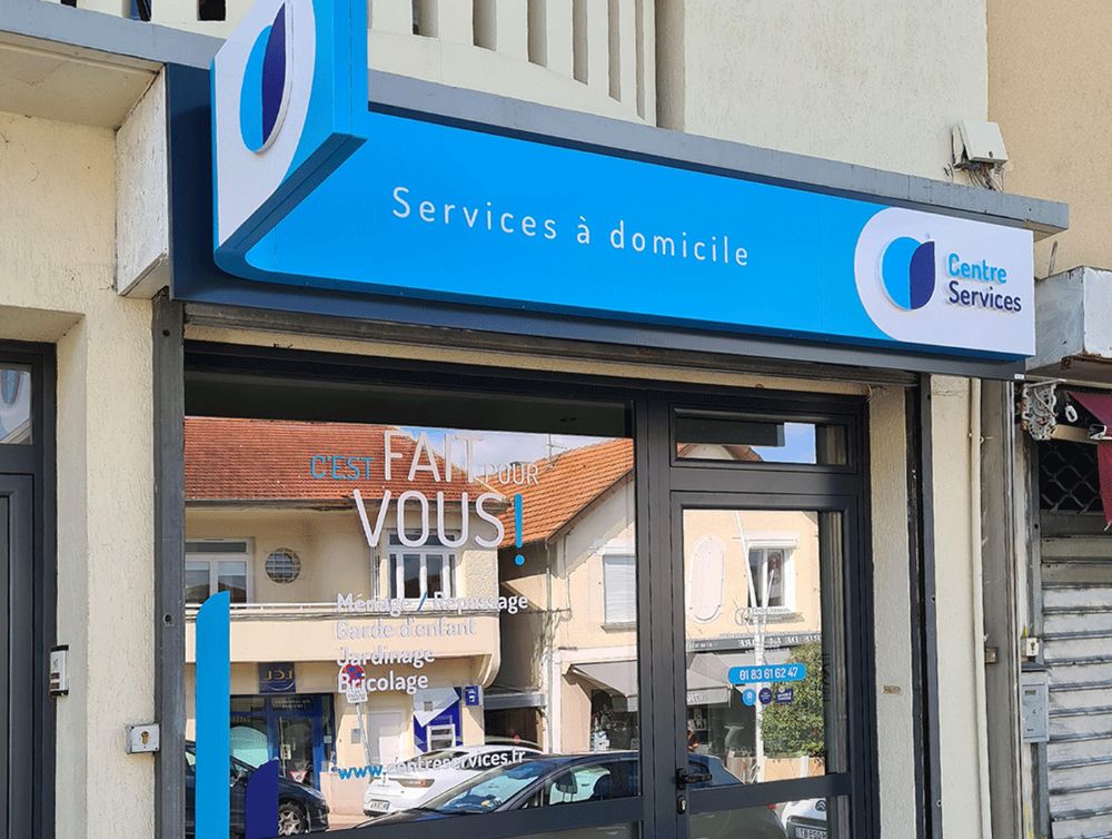 L’agence Centre Services de Sainte-Geneviève-des-Bois pose sa vitrine ! 